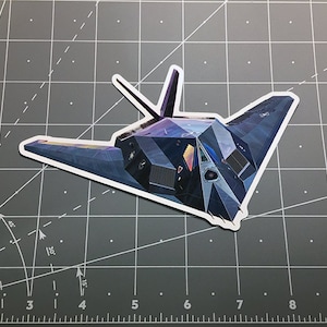 アメリカ空軍 ロッキード F-117 ステルス爆撃機1/72 (1/72 アメリカ空軍 ロッキード F-117 ステルス爆撃機1/72 (1/72