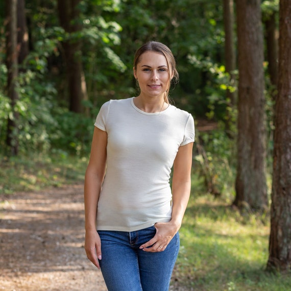 Natural Womens T-shirt Merino Wool Short Sleeve Tee Shirt Top Yoga Shirt  for Women Sustainable Merino Wool Clothing 160gsm 