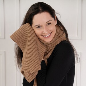 Thick and oversized neck warmer.