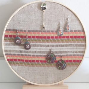 Vintage Linen, Boho Jewelry Organizer, Earring Display, Farmhouse Wall Hanging, Burlap Embroidery Hoop, Rustic Decor, Handmade Gift