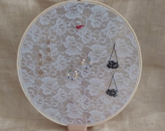 Gift Her, Lace Jewelry Storage Rack, Large Embroidery Hoop, Farmhouse Wall, Vintage Fabric Earring Display, Earring Organize