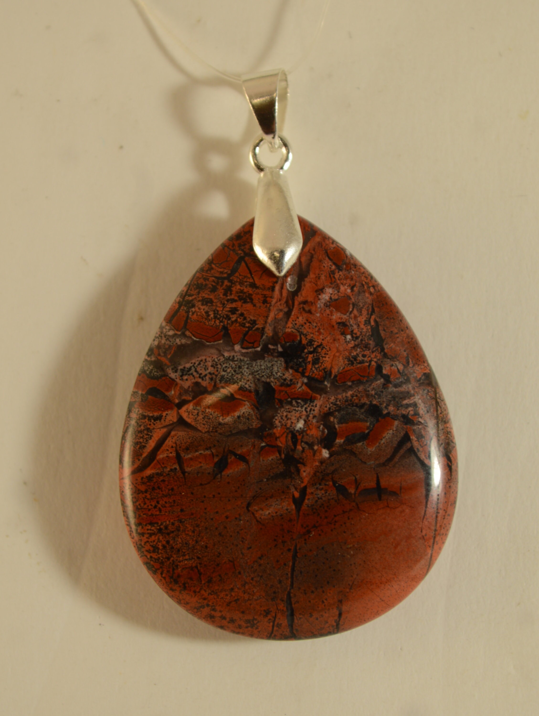 Pendentif en Jaspe Rouge 38x29mm Bijou Pierre