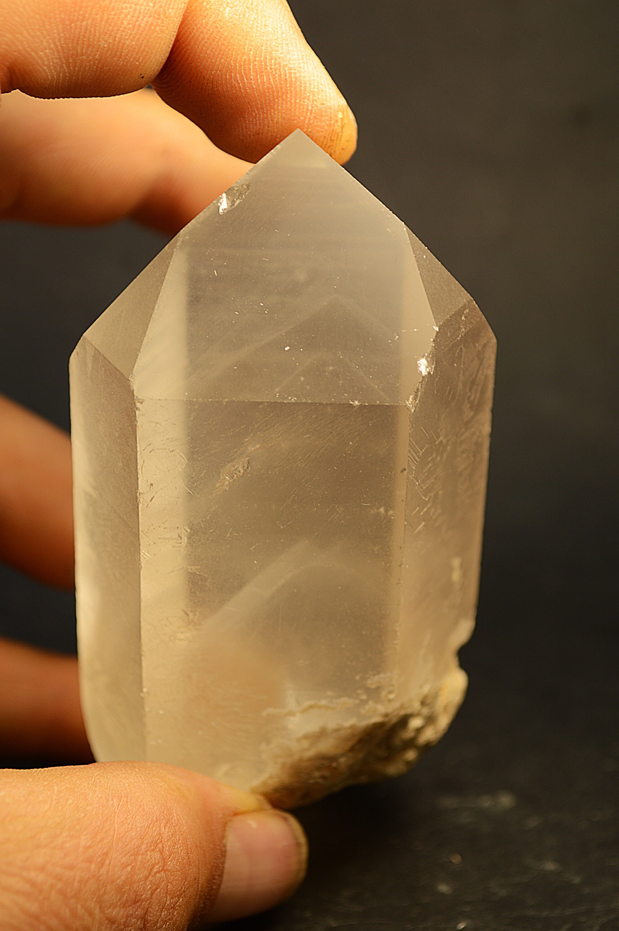 Pointe de Quartz Fantôme Cristal Roche 296G Specimen Collection Fantome