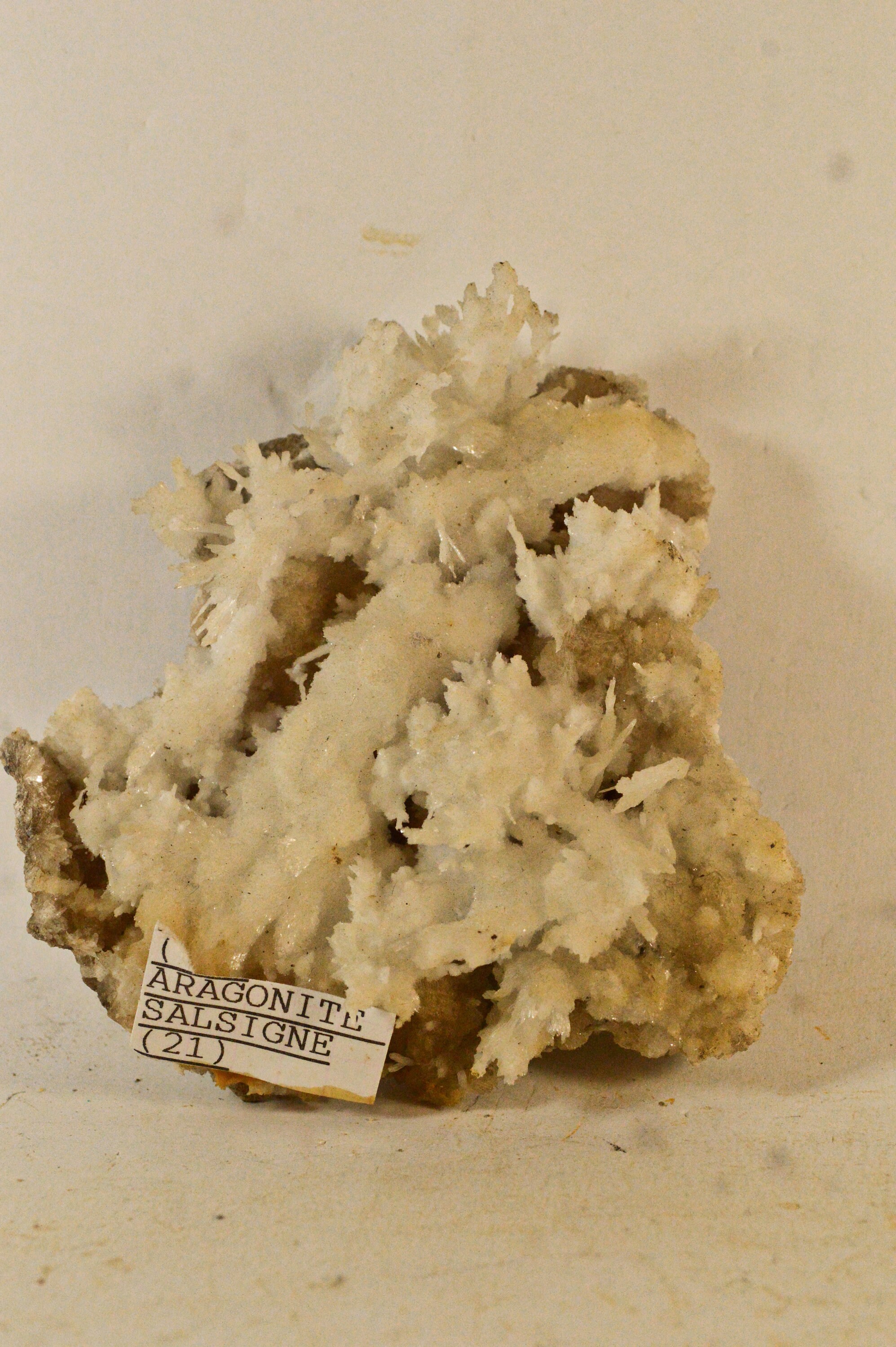Aragonite Mine de Salsigne Aude France 152G Mineraux Collection Français