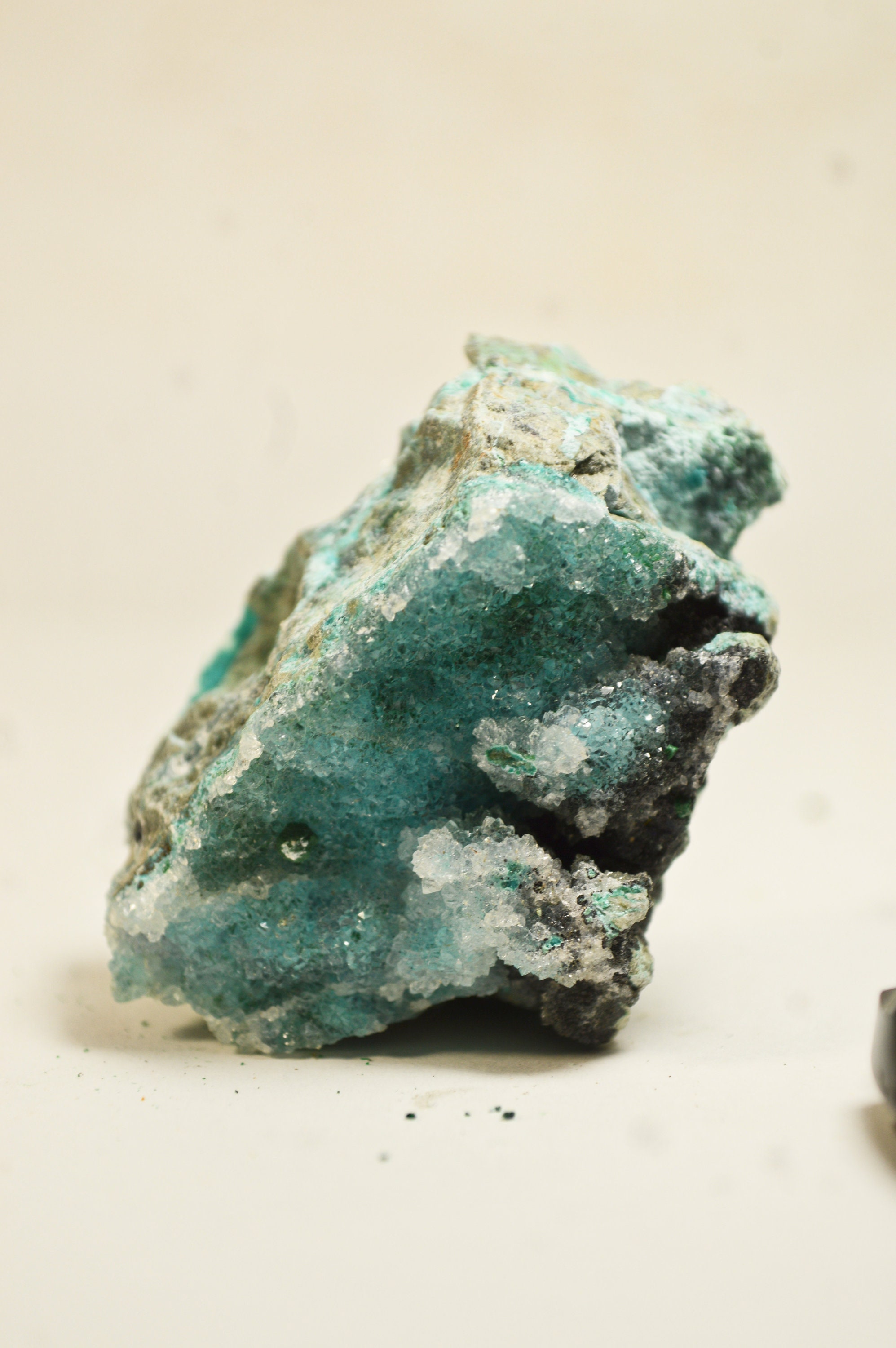 Chrysocolle Cristallisé Du Congo de 41G Belle Couleur Spécimen Minérale