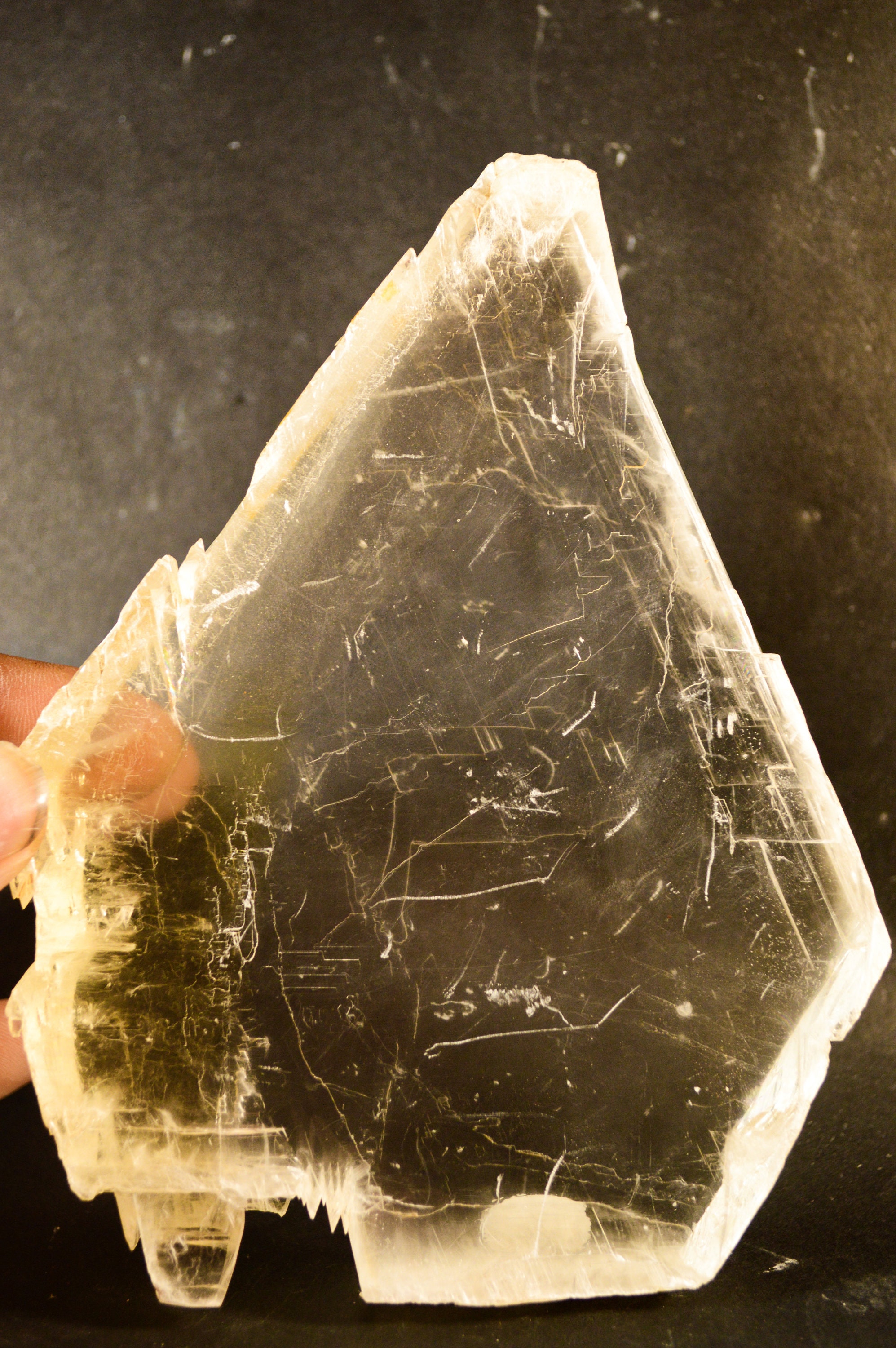 Gypse de La Carriere de Caresse Pyrenées Atlantique France 482G Français