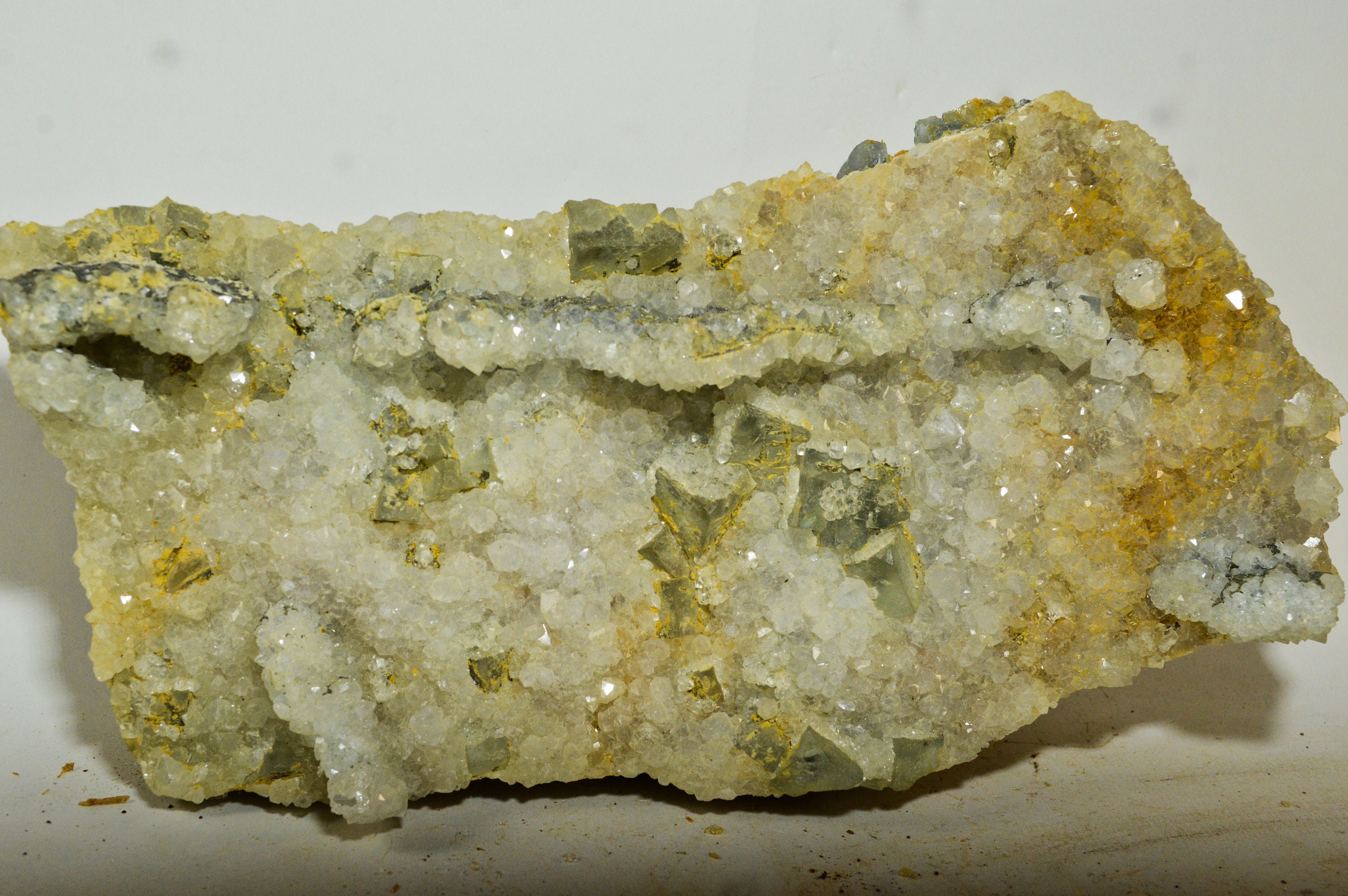 Quartz sur Fluorine Quelques Octaedres Burc France 2, 7Kg Français Fluorite