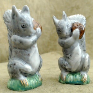 Vintage Squirrel Salt and Pepper Shaker Set | Gray Squirrels Holding Nuts | Cute and Kitsch Mid Century Shakers | Made in Japan