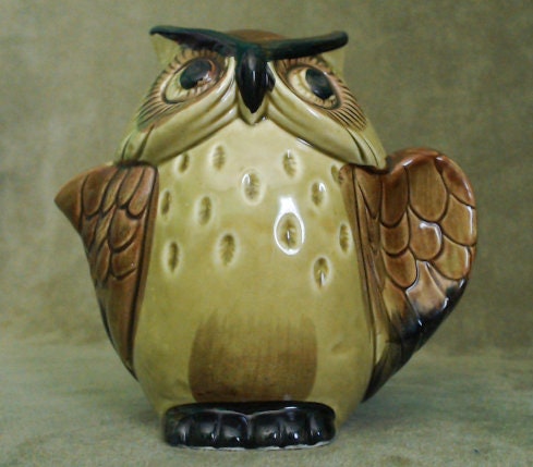 【人気投票 1~37位】ハイブランド人気ランキング！ Vintage Hoot the Owl Creamer | Quintessential 70s Style Owl トレーナー/スウェット