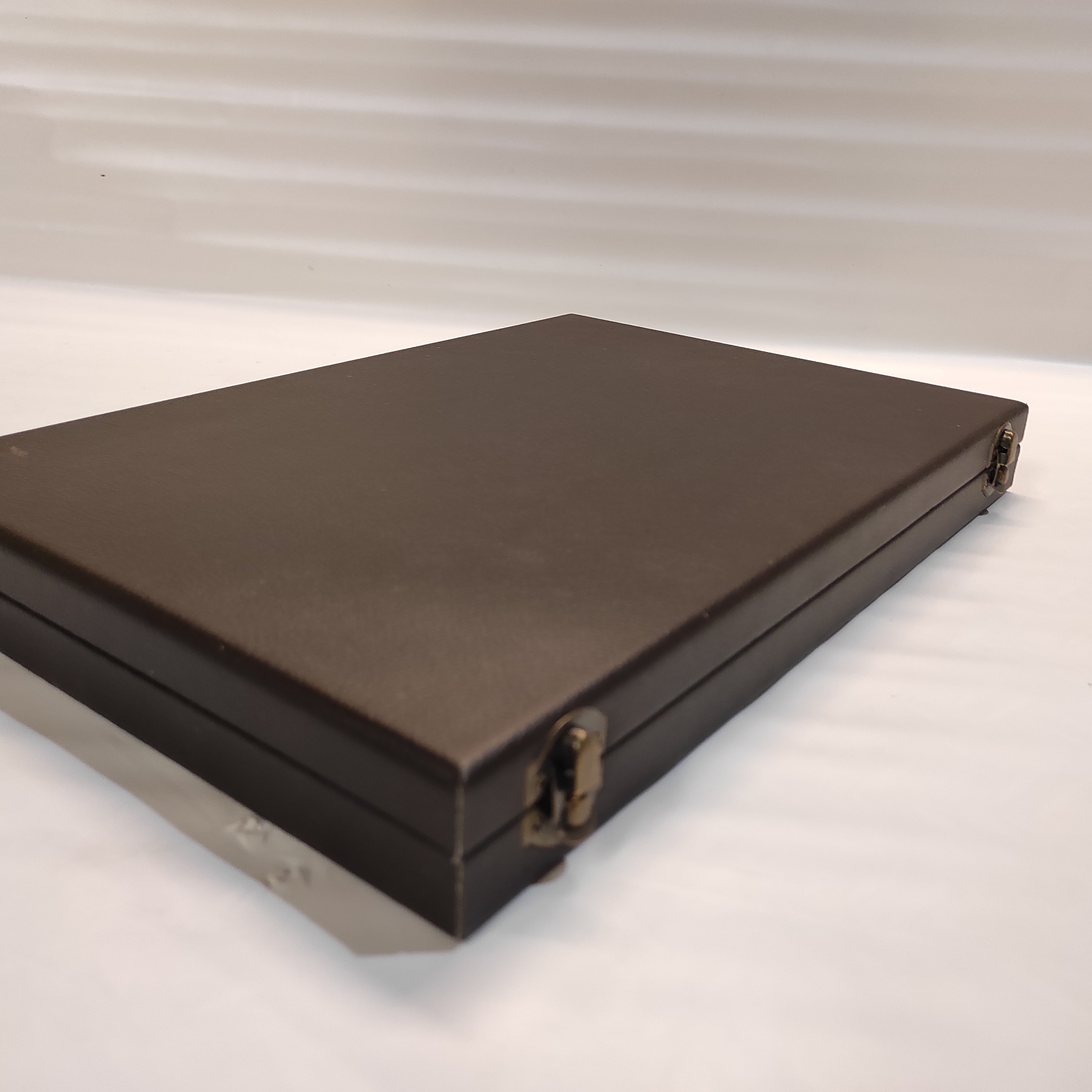 Brown Color Case Case in Solid Wood and Dark Brown Eco-leather, Interior in Italian ...