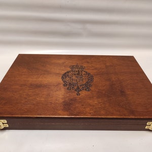 Astuccio in legno con stemma del Regno delle due Sicilie per monete , medaglie . Velluto Italiano personalizzabile