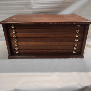 Wooden display cabinet for 133 collectible fountain pens, handmade in Italy - interior view