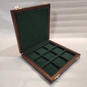 Cofanetto Per Monete - 9 Caselle 50x50 Mm