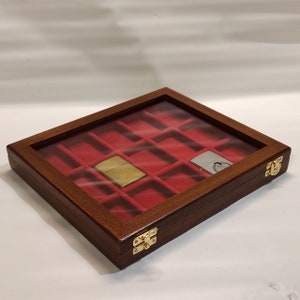Cofanetto Porta Accendini 15 ZIPPO Vetrina Per Da Collezione ST DUPUNT (in Foto Il Modello In Velluto Rosso)