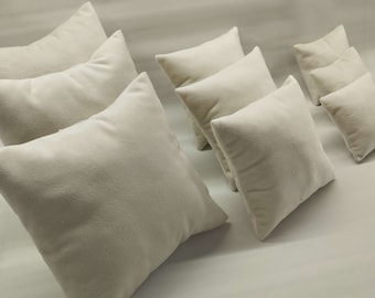 Pillow for jewelery, watches - jewelery display stand for bracelets - colors of your choice - handmade in Italy