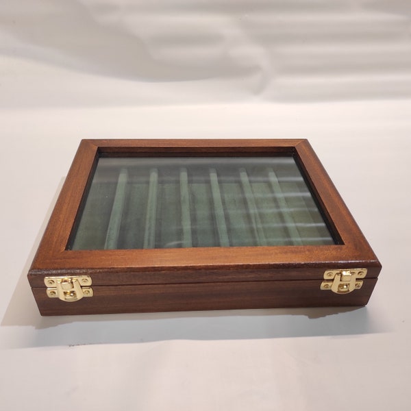 Estuche para pluma estilográfica, expositor (foto del modelo verde)
