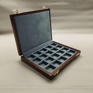 Münzkassette aus Massivholz – 20 Fächer 30 x 30 mm – handgefertigt in Italien