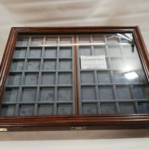 Showcase display case in wood and glass with two trays in Italian velvet display for coins, medals or shop collectibles