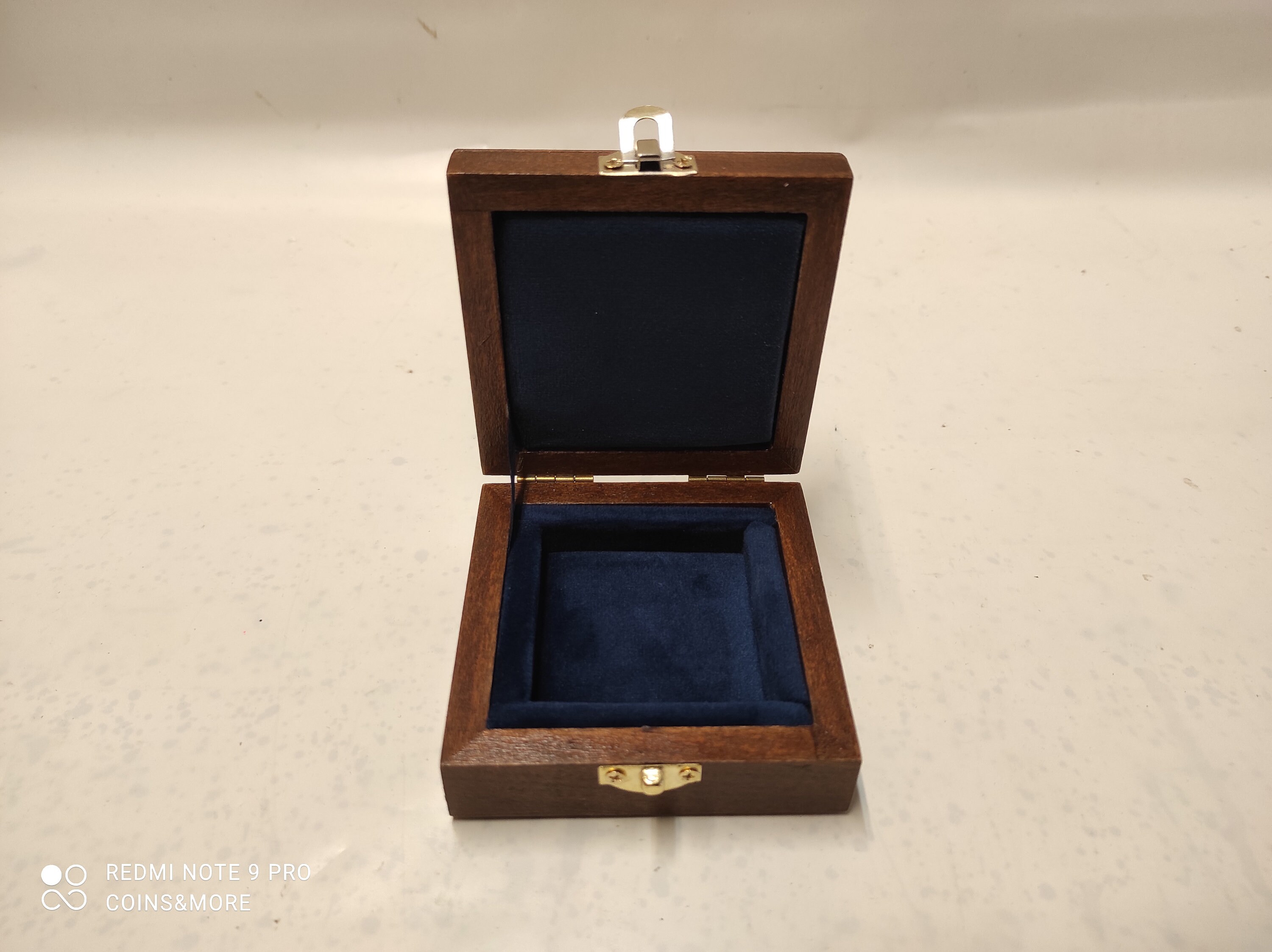 Wooden box case single coin case. Wood and velvet Etsy