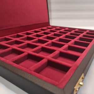 Astuccio in legno e similpelle Testa di moro, interno in velluto Italiano cofanetto per monete medaglie o altri oggetti preziosi