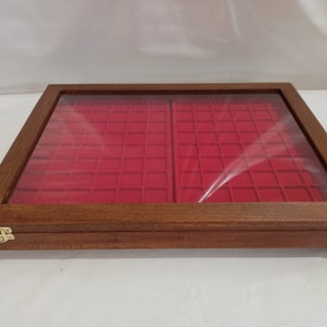 Vitrine aus Holz zum Sammeln von Medaillenmünzen oder anderen