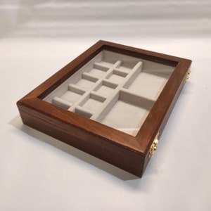 Refined wooden and glass case for generic collections also for fossils and shells