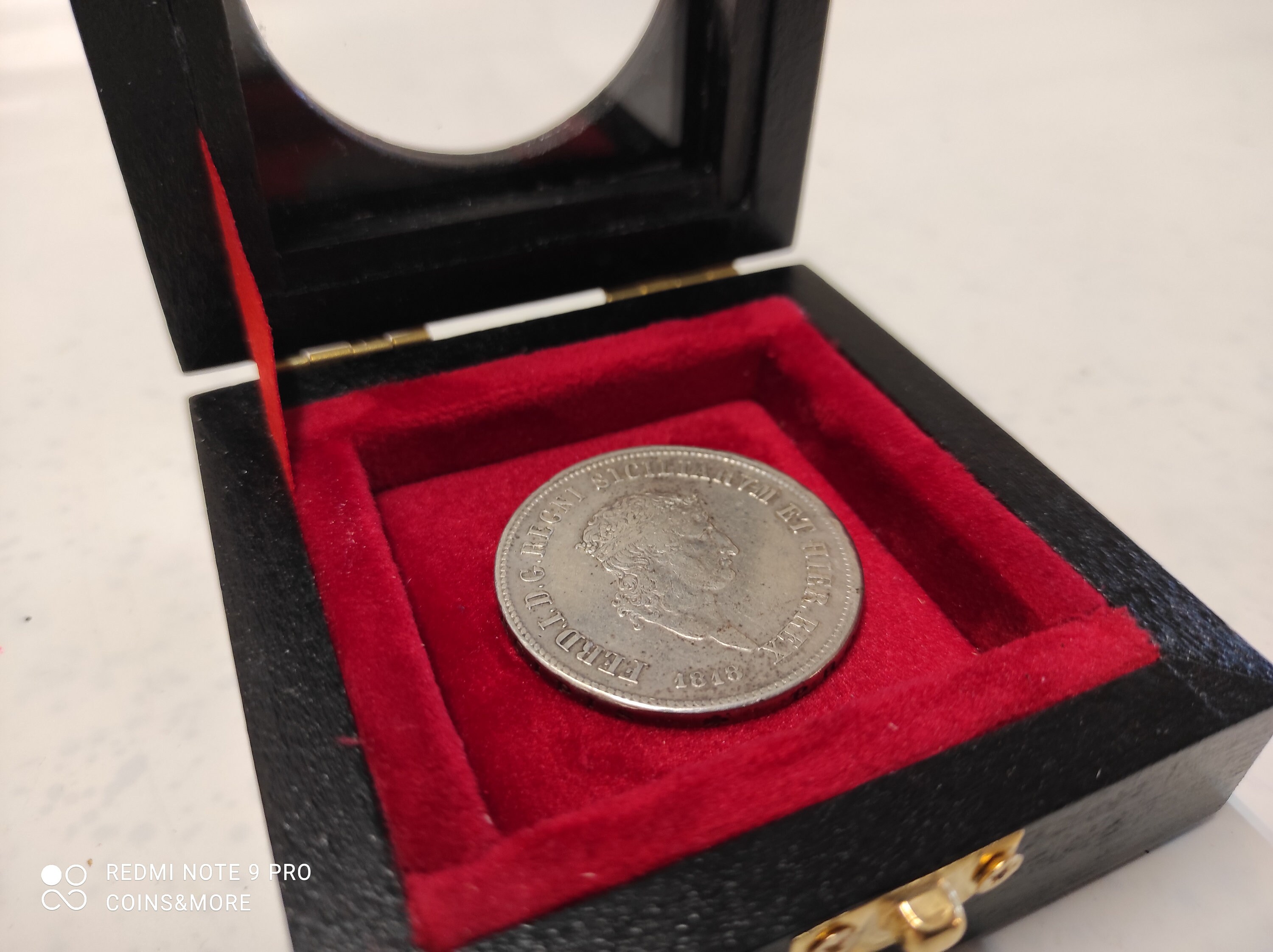 Wooden Box Case Single Coin Case. Wood and Velvet With 3 Mm Etsy