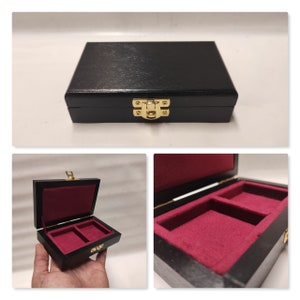 Wooden box for ancient coins 2 compartments 50×50 mm