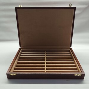 Wooden Fountain Pen Case – Holds 18 Pens