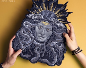 Naszywka Medusa, Naszywka haftowana Gorgon