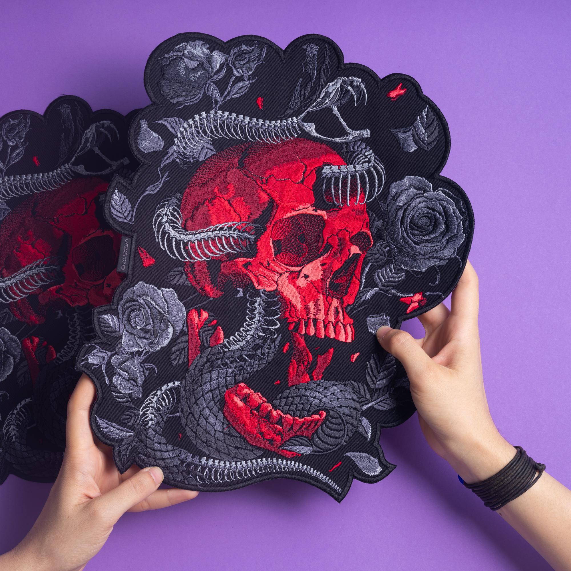 Calavera con parche en el ojo México