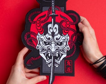 Diseño de bordado japonés de demonio Oni y katana, archivo para bordado a máquina.