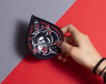 Panther Embroidered Iron-On Patch: Retro Tattoo Style