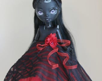 Handmade Dress for Blythe & Rainbow High Dolls – Unique Doll Outfit