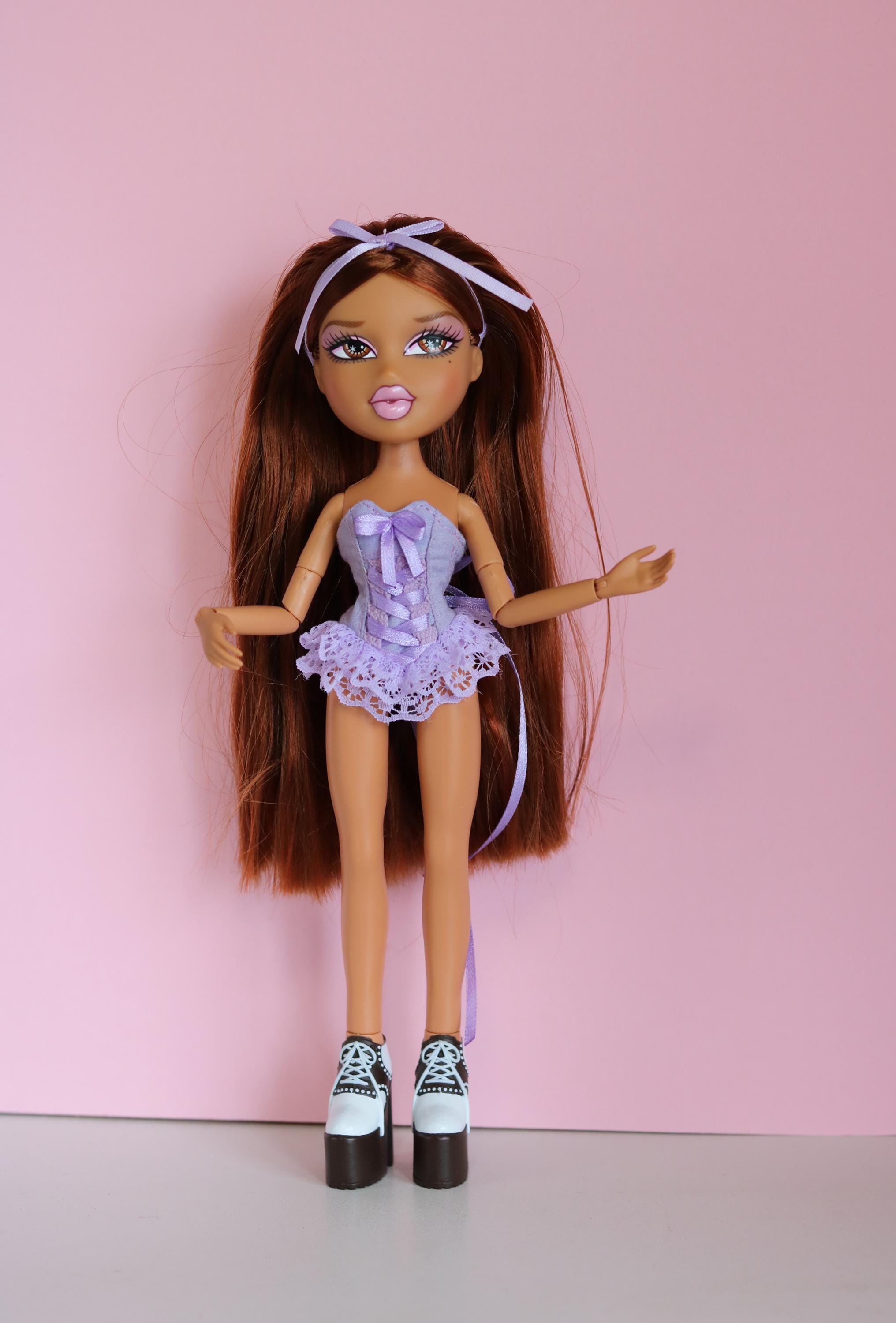 open lace back dress Alwayz Bratz Fashion Doll main image 0