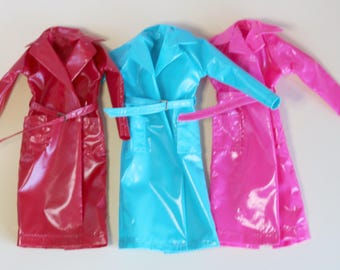 Raincoat with pockets for 12in doll