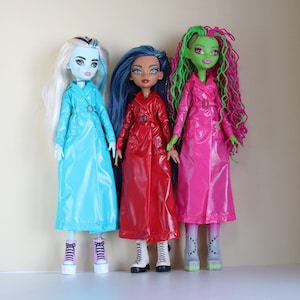 Raincoat for doll Mоnster G3