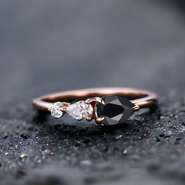 Vintage Black Onyx Engagement Ring,Pear Cut Gems,Art Deco Moissanite Wedding Band,3 Stone Unique Women Bridal Promise Ring Gift,Rose gold