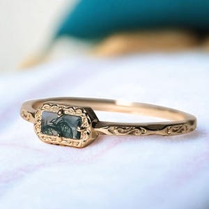 Natural Baguette Moss Agate Wedding Band Ring, Art Deco Unique Baguette Cut Green Agate Anniversary Rings Delicate Jewelry gift For Her