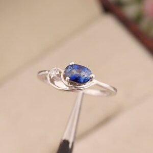 Sapphire Ring Oval Cut Dainty Blue Sapphire Ring Sterling Silver Ring 14k Gold Sapphire Ring Women&#39;s Ring Promise Ring September Birthstone