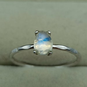 Moonstone Ring Fire Moonstone Ring Rainbow Moonstone Ring Sterling Silver Oval Moonstone Ring Solid Gold Natural Moonstone Ring Dainty Ring