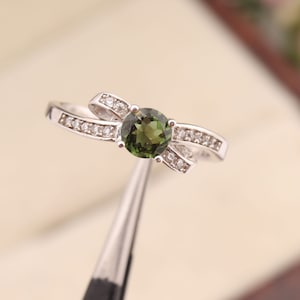 Tourmaline Ring Round Cut Natural Green Tourmaline Ring Sterling Silver Ring Solid Gold Ring Minimalist Ring Designer Ring Dainty Ring