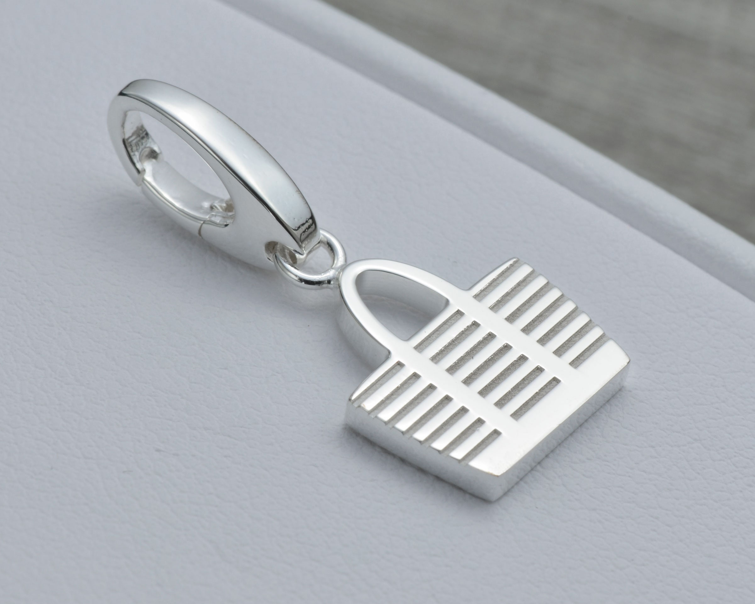 Solid Sterling Silver Quilted Purse Charm Bracelet Pendant Necklace Feminine Solid Sterling Silver Quilted Purse Charm Bracelet Pendant Necklace Feminine