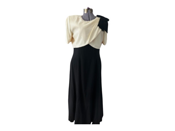 Vintage 1980s Black Bow Dress. White and Black. W… - image 1