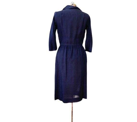1960s Navy Dress. Vintage. Fitted at waist. Class… - image 3
