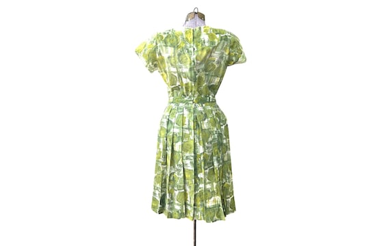 Abstract 60s Belted Dress. Green Short Sleeve, Pl… - image 5