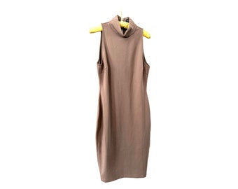 Elliatt Dress. NWT. Zips up back. Tan Sleeveless Vintage Womens