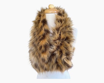 Real Fox Fur Vintage Scarf. Made in Paris. Guillaume de Mons.