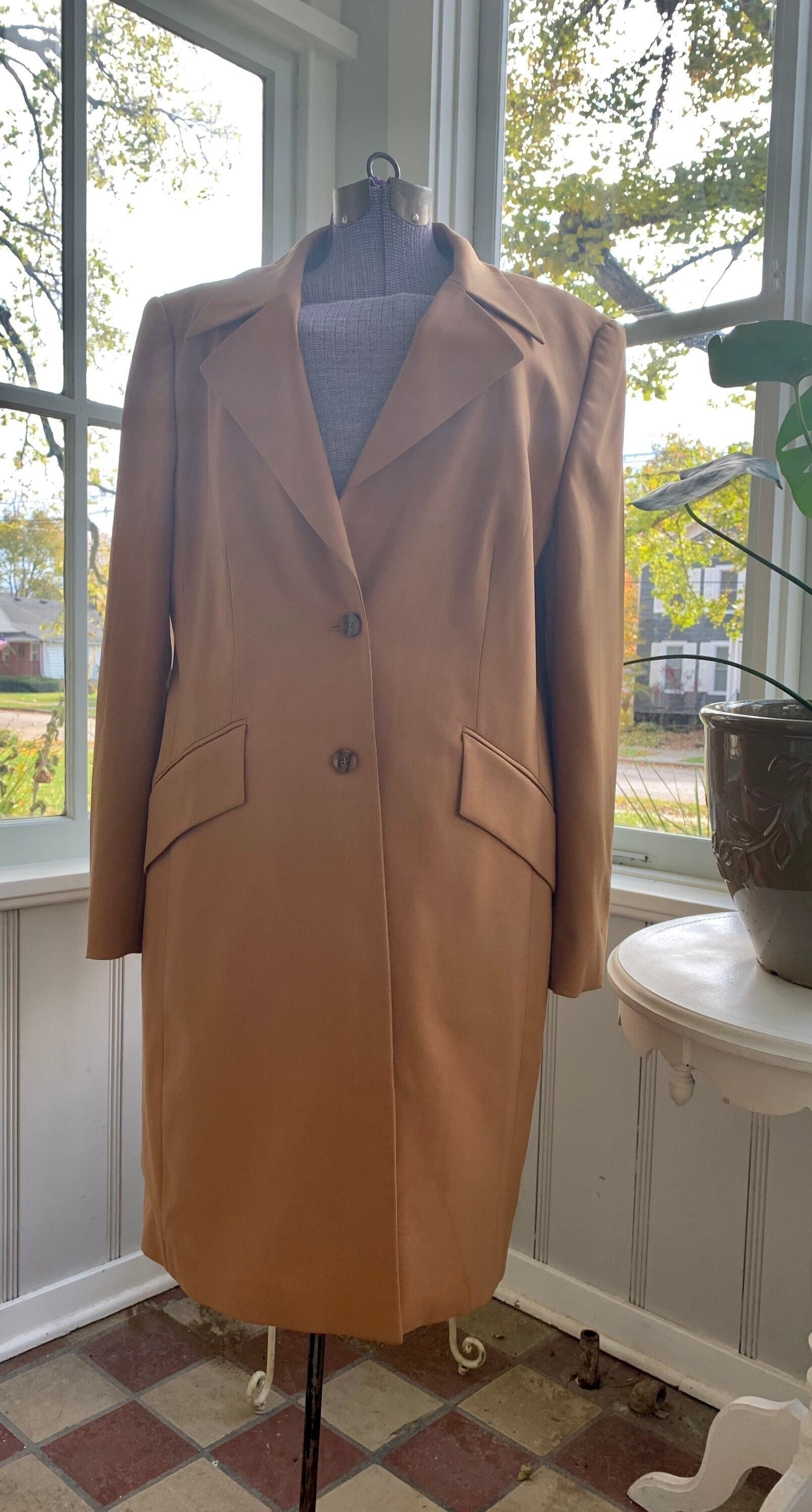 Nieman Marcus. Vintage Camel Color 
