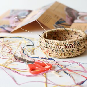 Coil Basket Kit Confetti DIY Basket Weaving Kit Raffia Basket DIY Craft Kit Coil Basket Kit Wickelkorb Easter Basket Present image 4